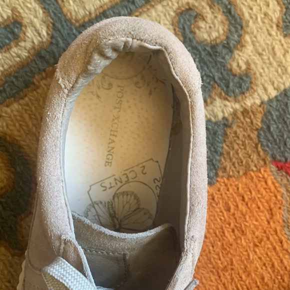 Cute, high sole sneakers - Picture 5 of 6